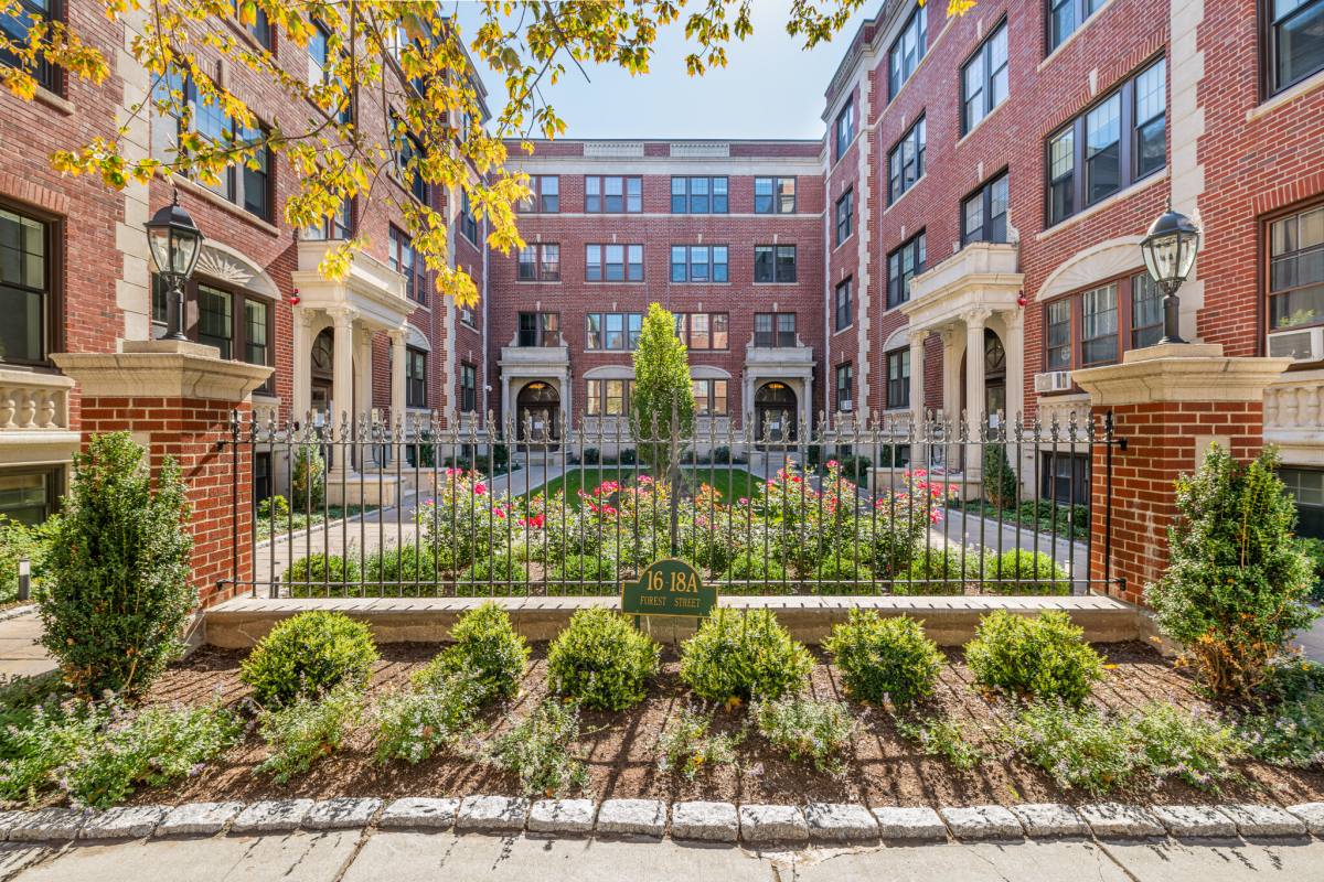 Apartment for rent at 17 Forest St #2, Cambridge, MA 02140