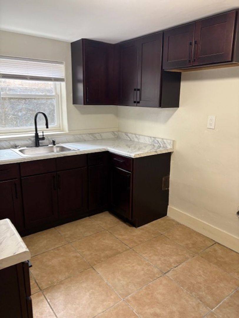 Apartment for rent at 1414 Marguerite Ave, Anniston, AL 36207