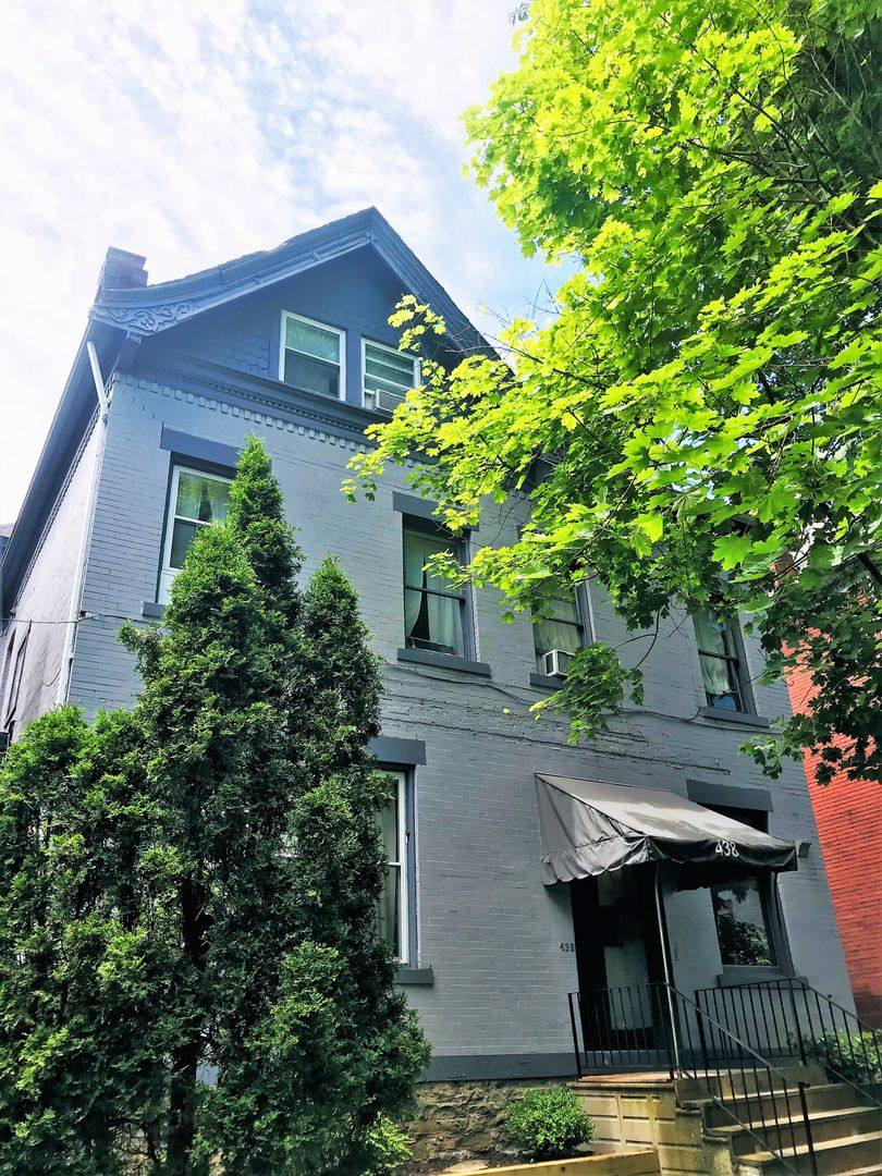 Townhouse for rent at 438 S Graham St, Pittsburgh, PA 15232