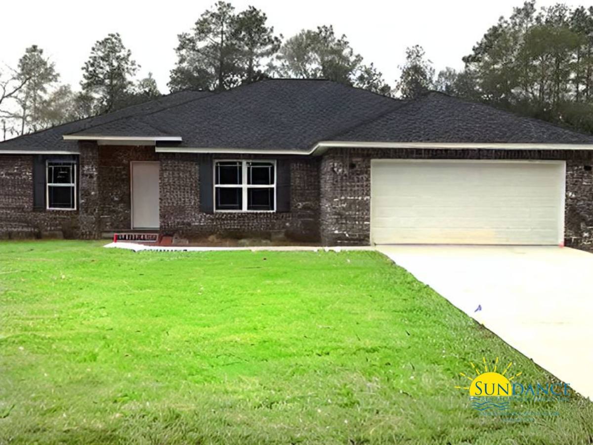 House for rent at 5802 Dogwood Dr E, Crestview, FL 32539