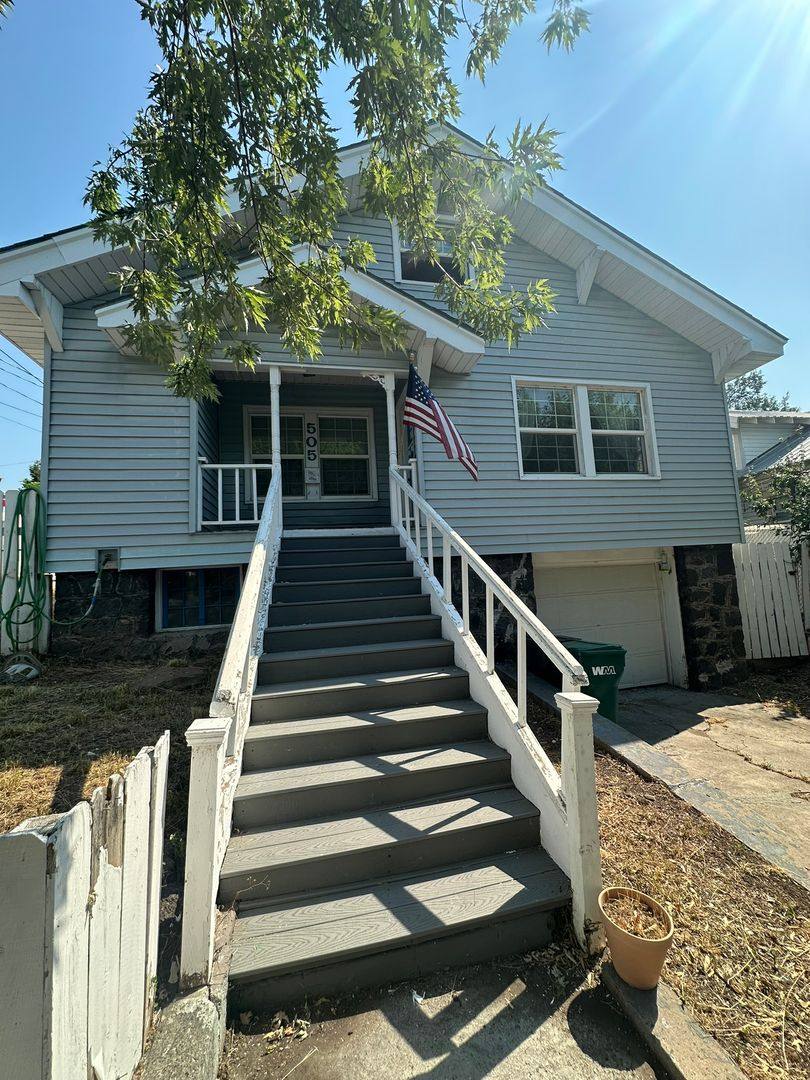 House for rent at 505 N 5th St, Klamath Falls, OR 97601