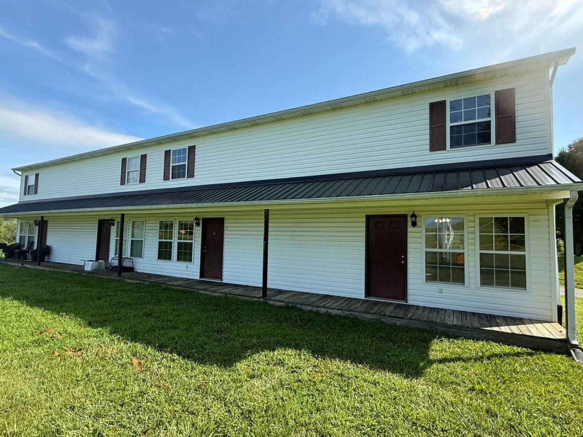 Apartment for rent at 5525 Jones Bridge Rd, Greeneville, TN 37743