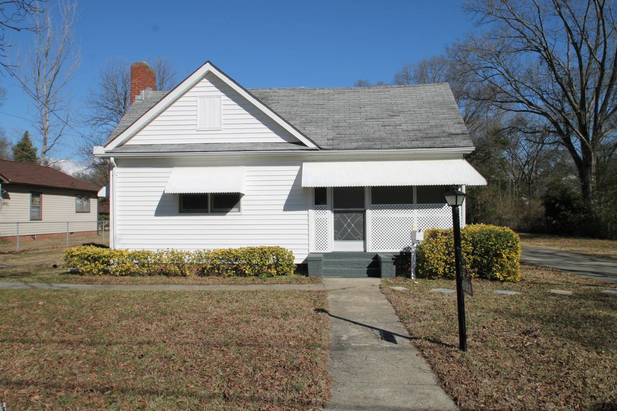 House for rent at 621 Walnut St, Rock Hill, SC 29730