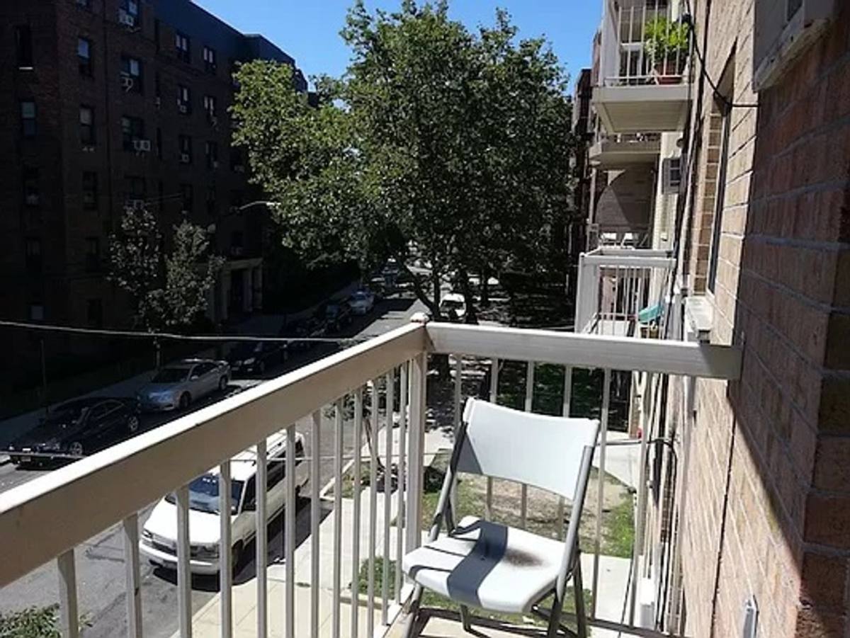 Apartment for rent at 141-33 Pershing Crescent, Jamaica, NY 11435