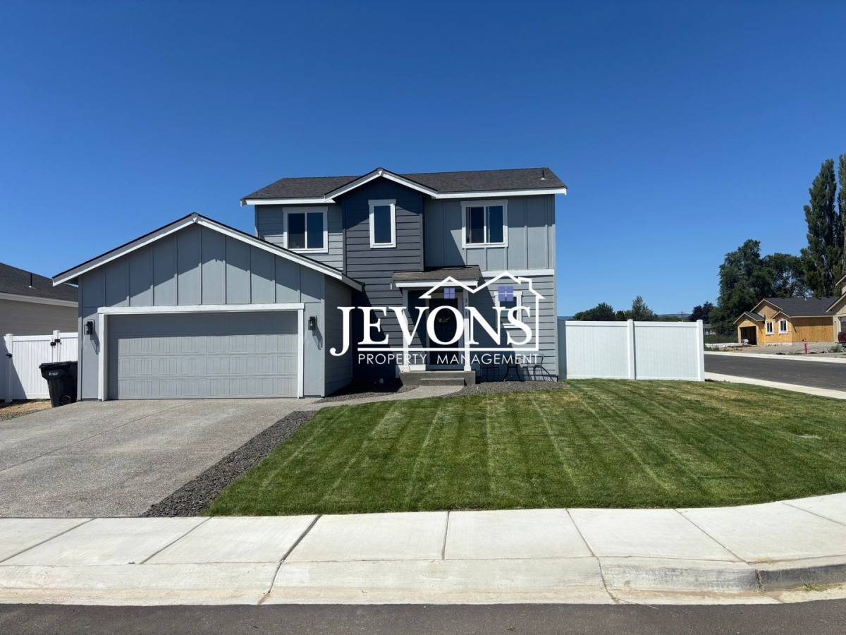 House for rent at 311 N Aspen St, Tieton, WA 98947
