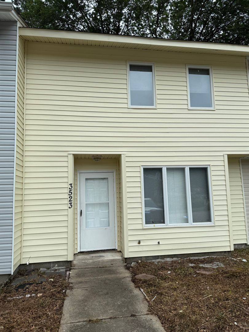 Townhouse for rent at 3523 Radford Circle, Chesapeake, VA 23321