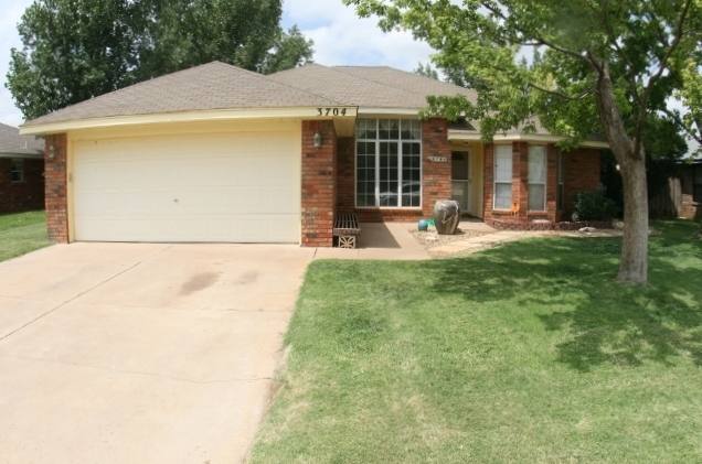 House for rent at 3704 Lew Wallace Dr, Clovis, NM 88101
