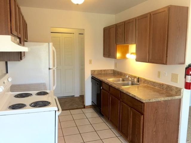 Apartment for rent at 2811 Golfside Dr, Ypsilanti, MI 48197