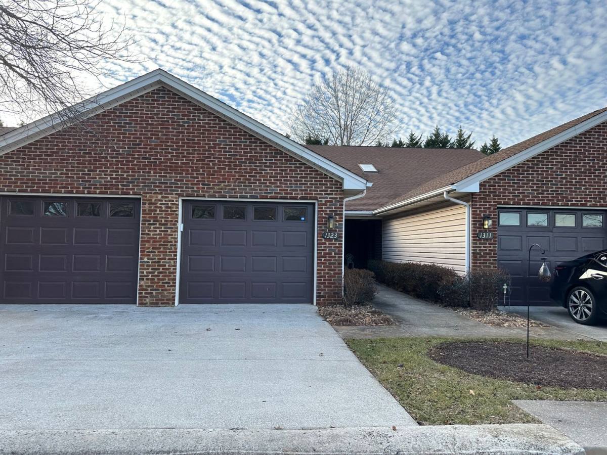 Townhouse for rent at 1323 Valley Vista Lane, Forest, VA 24551
