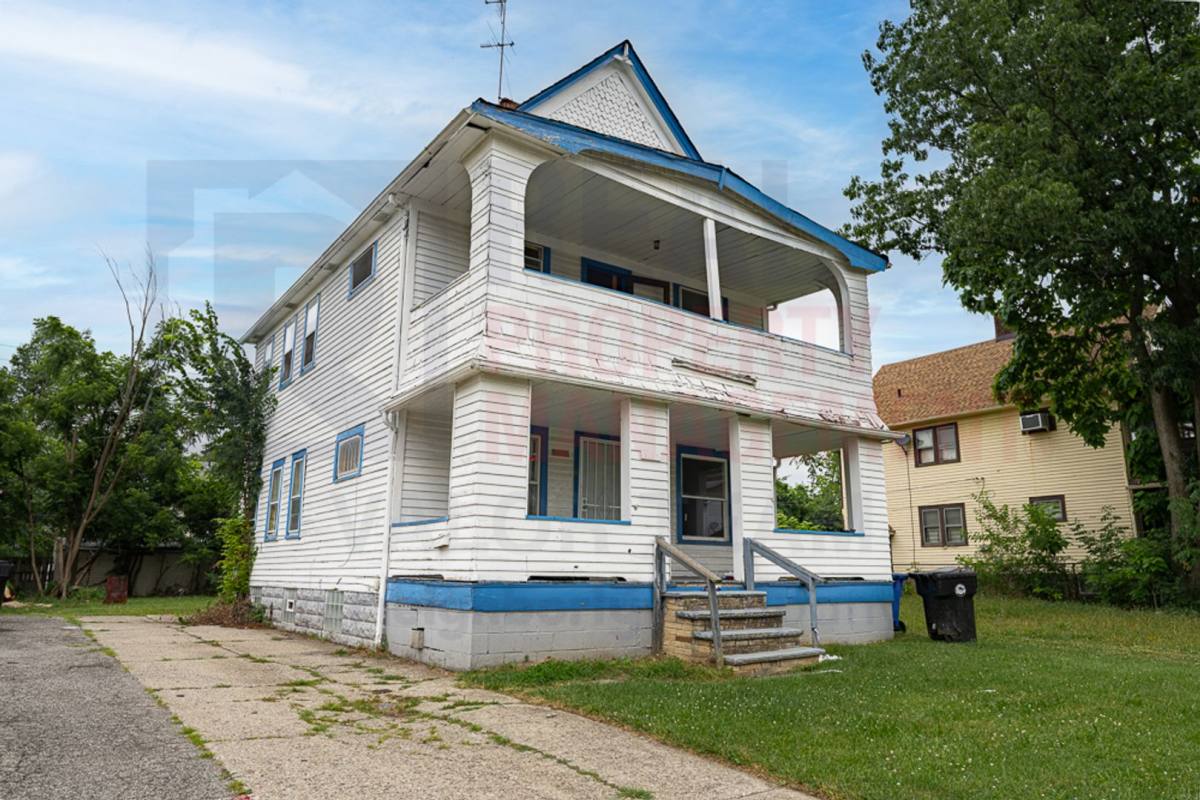 Apartment for rent at 3196 E 134th St, Cleveland, OH 44120