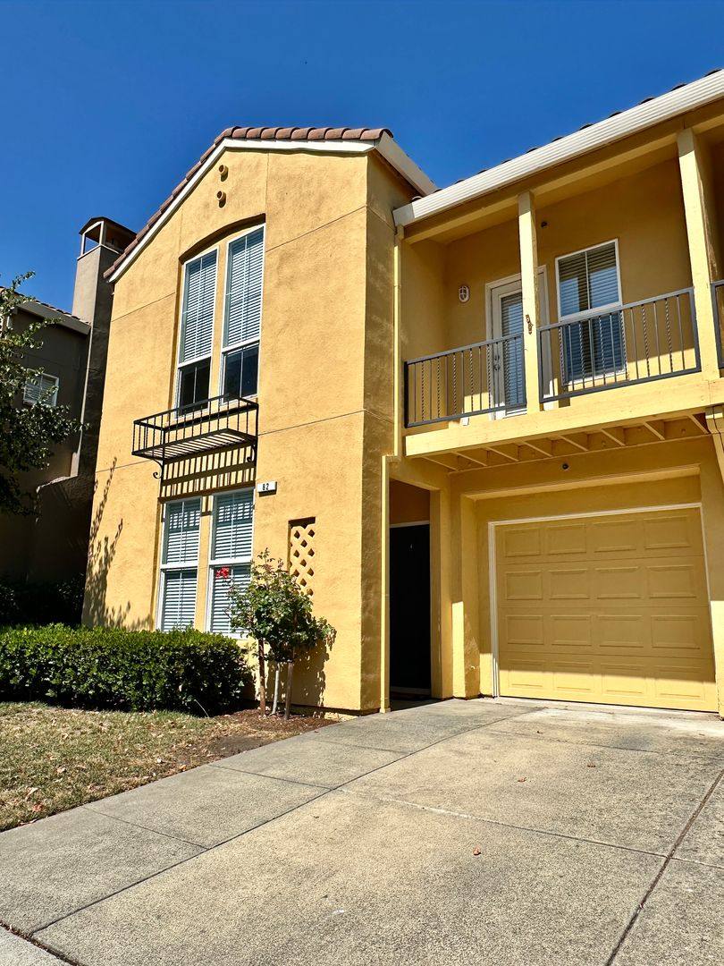 Townhouse for rent at 82 Gann Way, Novato, CA 94949