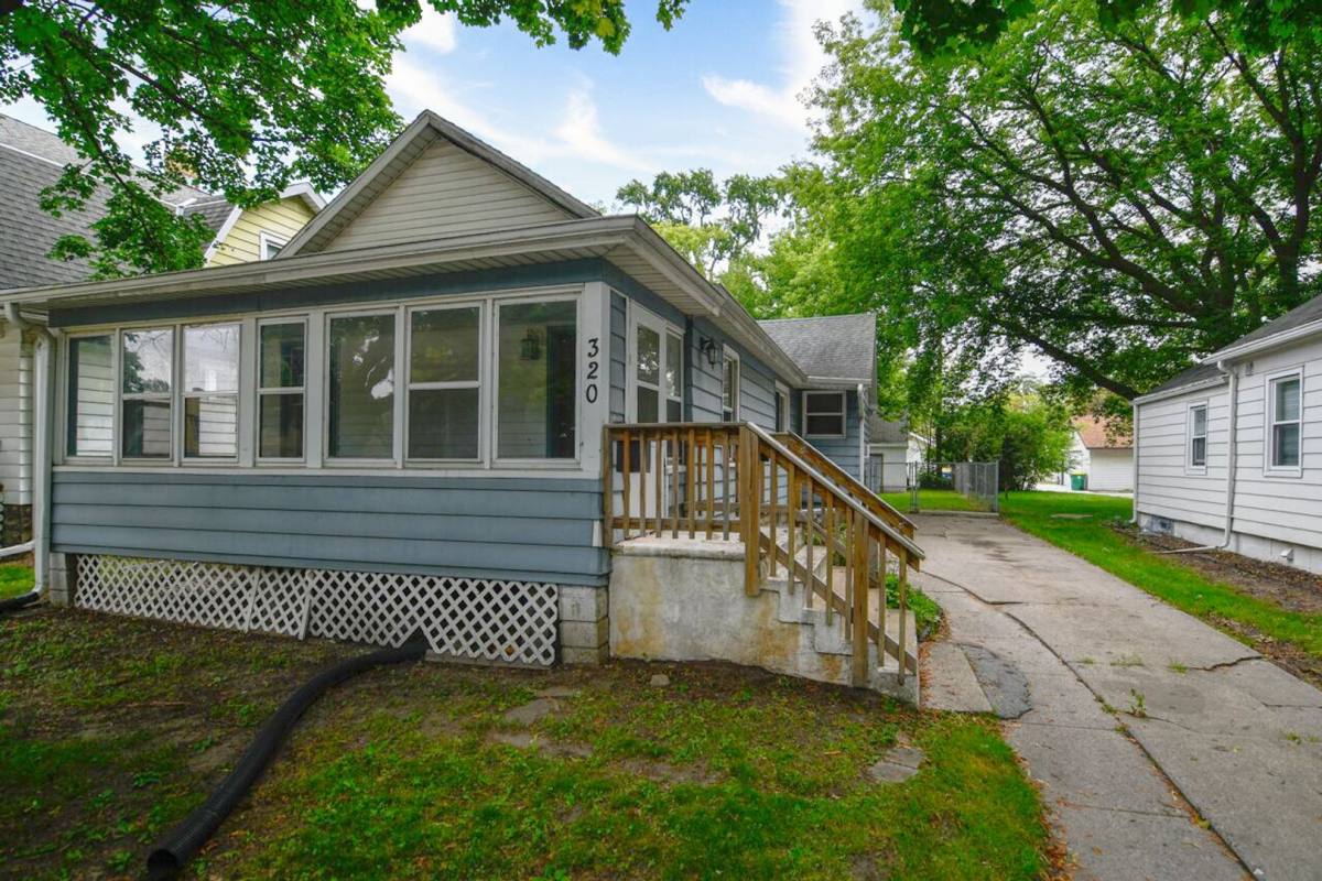 House for rent at 320 N Ashland Ave, Green Bay, WI 54303