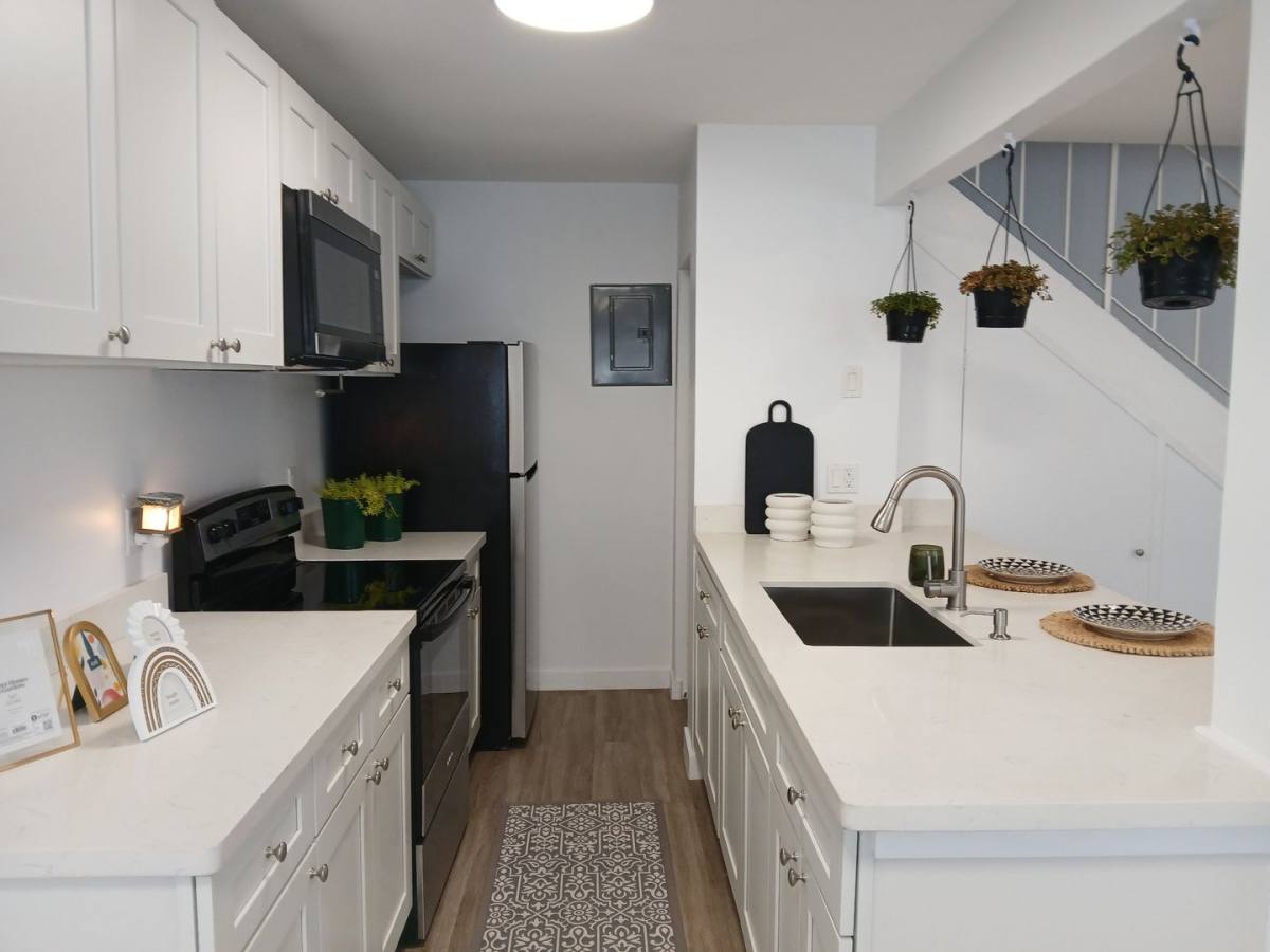 Townhouse for rent at 203 E Tiffany Dr, West Palm Beach, FL 33407
