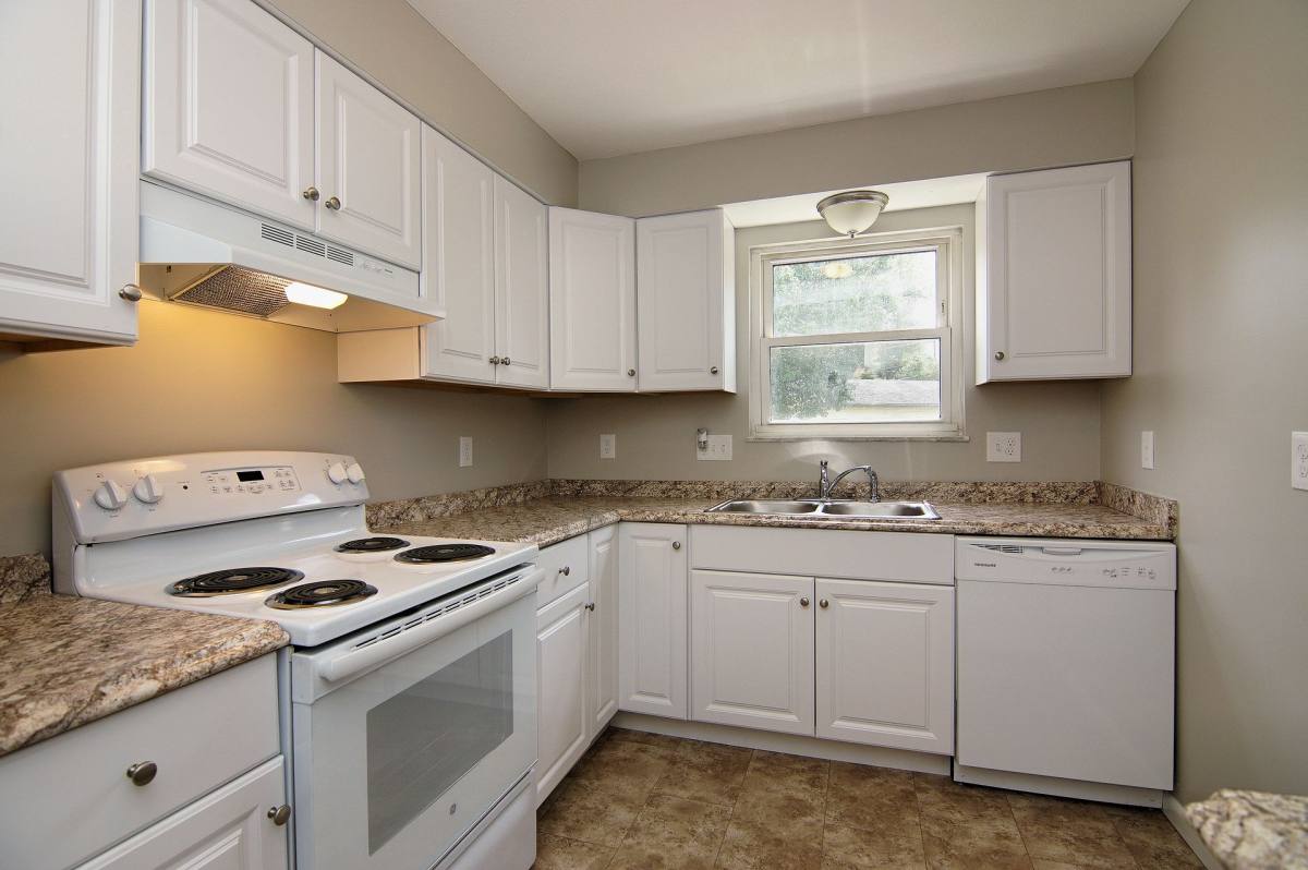 Apartment for rent at 1080 Parkridge Court, Cincinnati, OH 45240