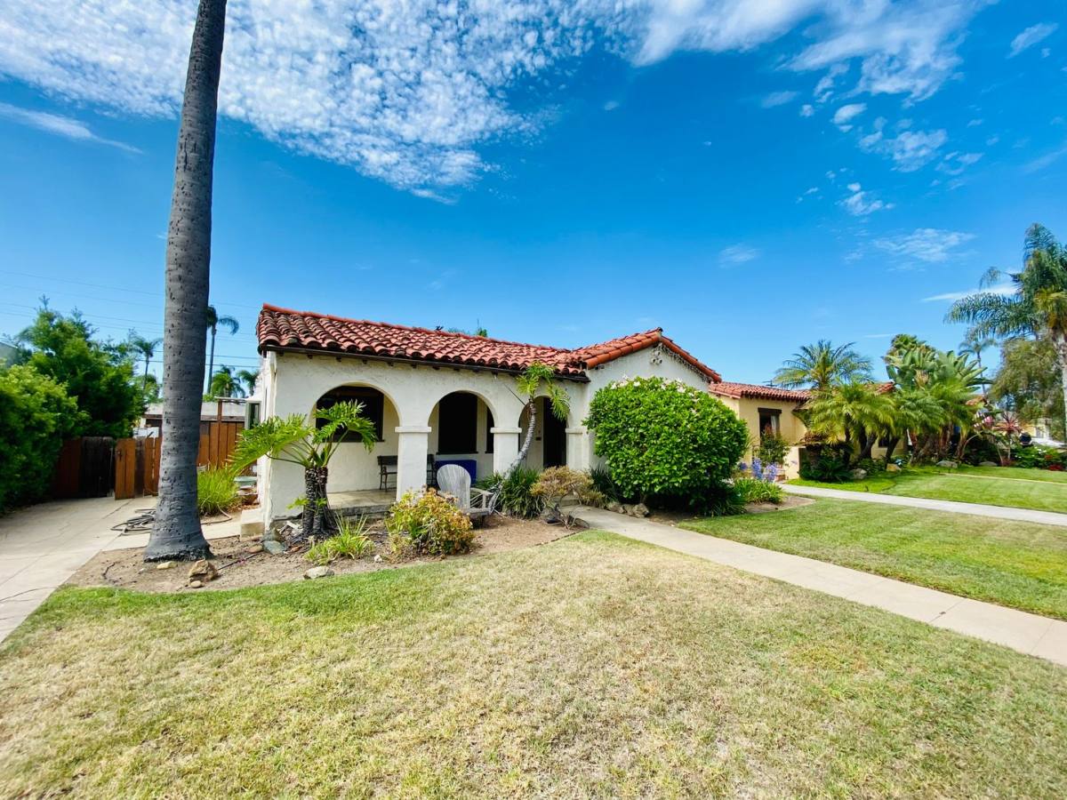 House for rent at 4113 Middlesex Dr, San Diego, CA 92116
