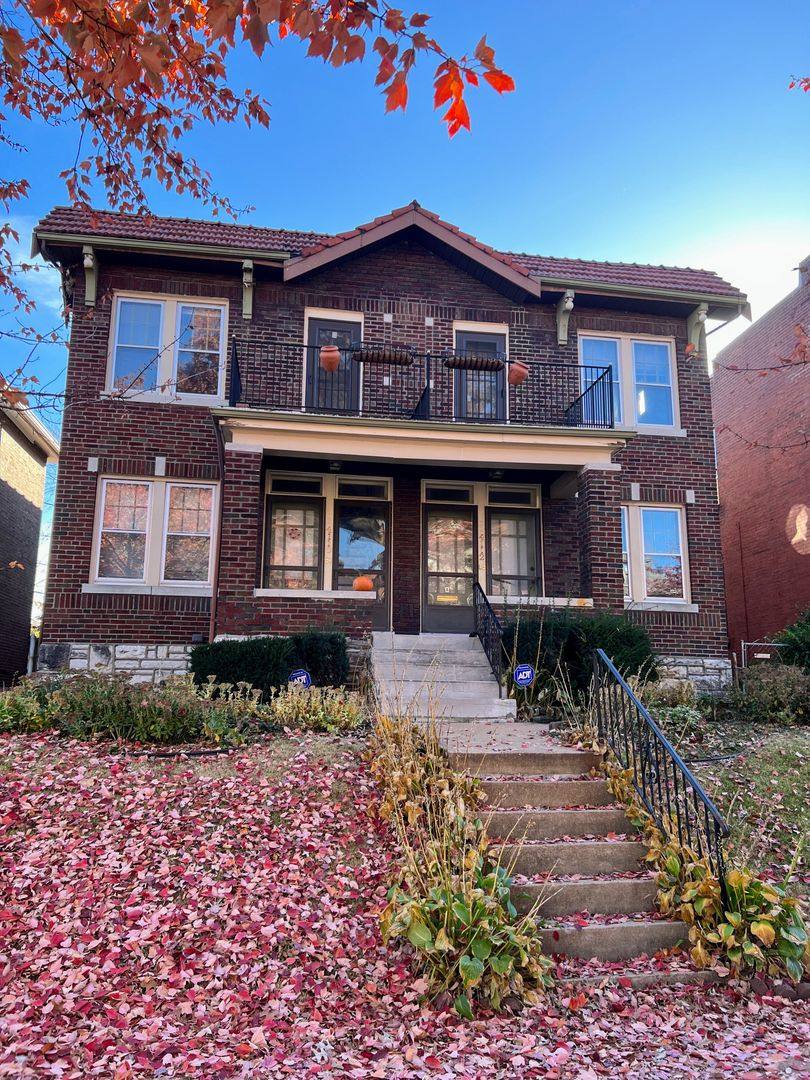 Apartment for rent at 4110-12 Cleveland Ave, Saint Louis, MO 63110
