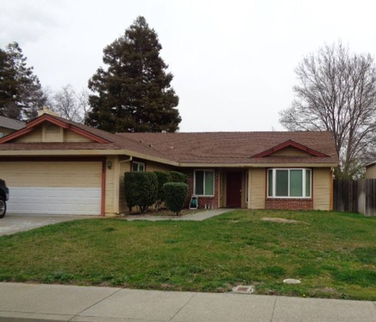House for rent at 353 Marna Dr, Vacaville, CA 95687