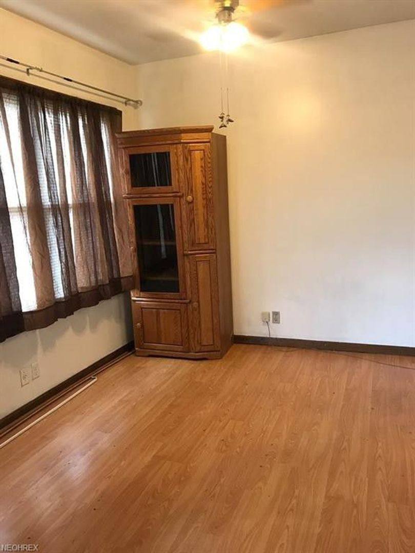 House for rent at 1724 Harmont Ave NE, Canton, OH 44705