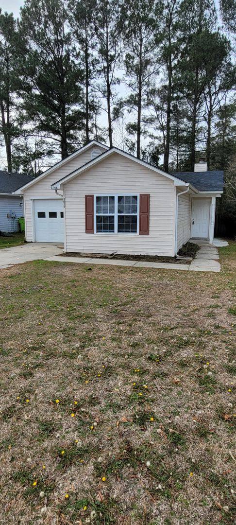 House for rent at 3511 Elizabeth Ave, New Bern, NC 28562