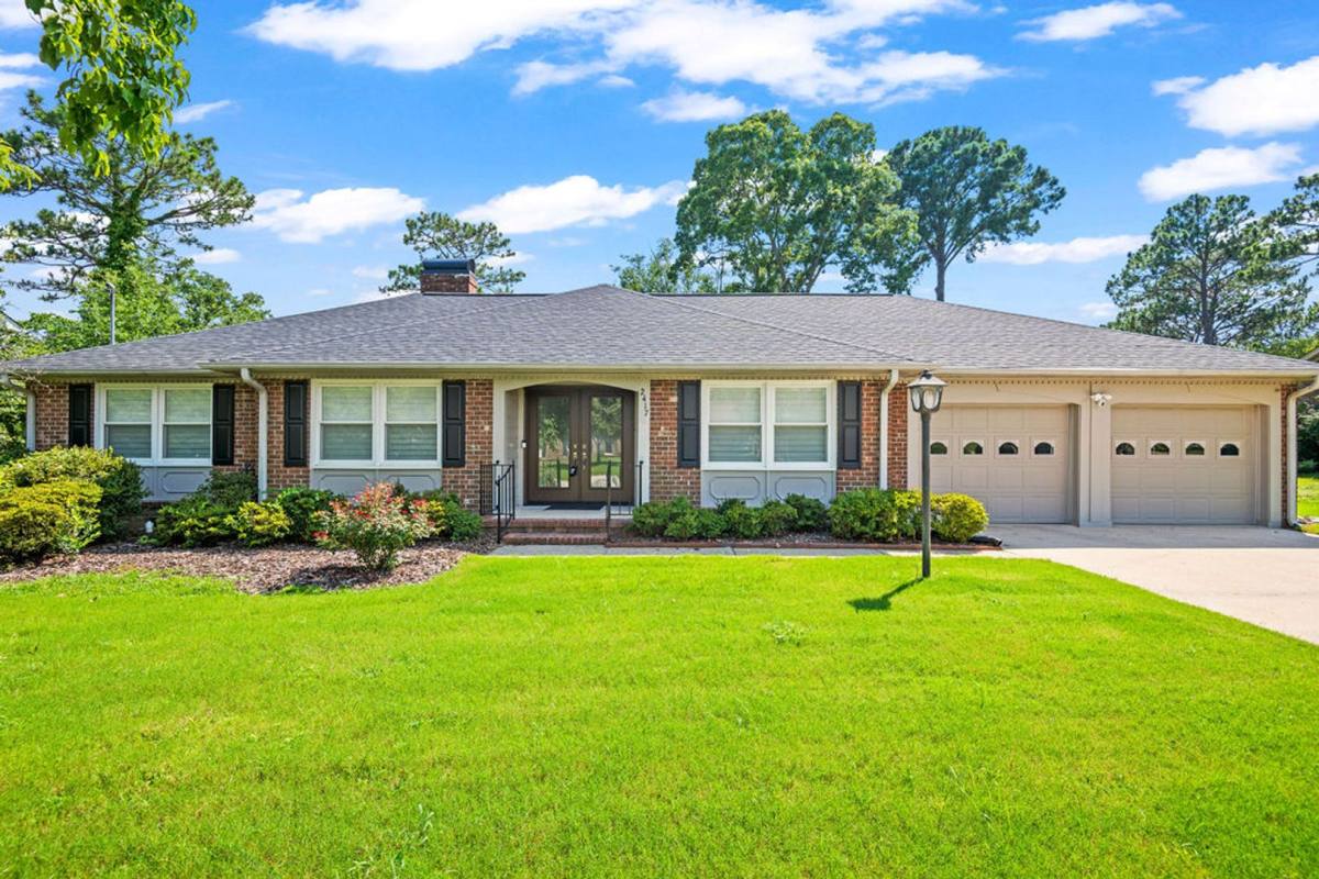 House for rent at 2417 Dartmouth Dr, Fayetteville, NC 28304