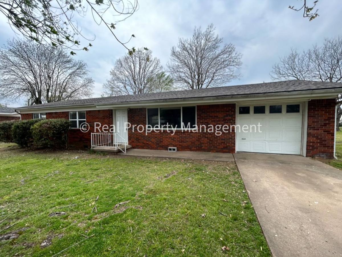 House for rent at 7406 Cypress Ave, Fort Smith, AR 72908