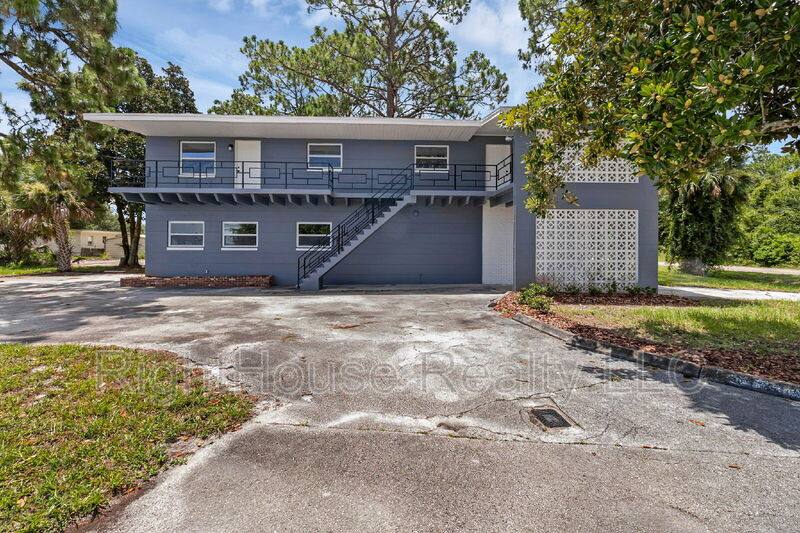 Apartment for rent at 315 Bayview St, Titusville, FL 32780