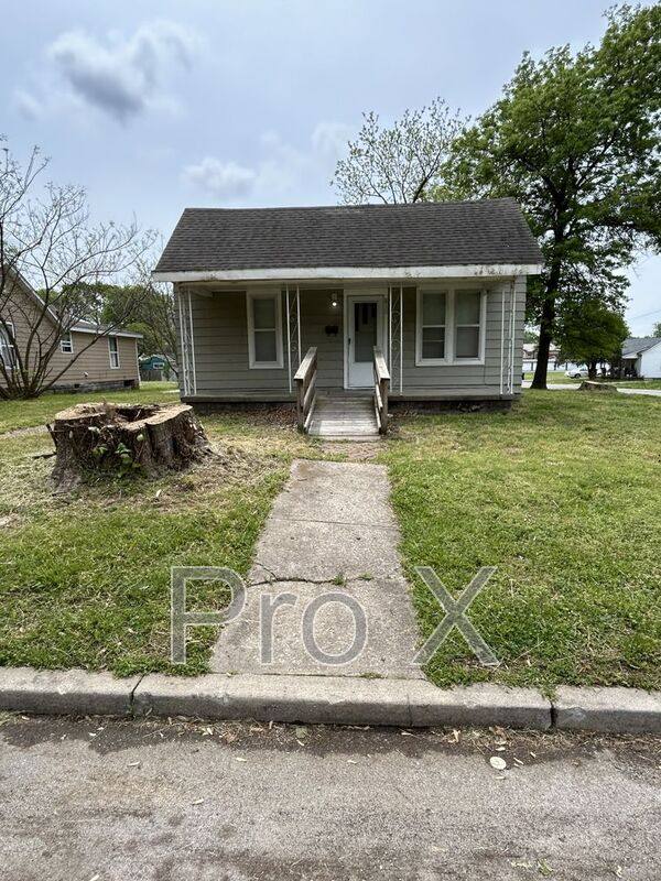 House for rent at 815 W 6th, Pittsburg, KS 66762
