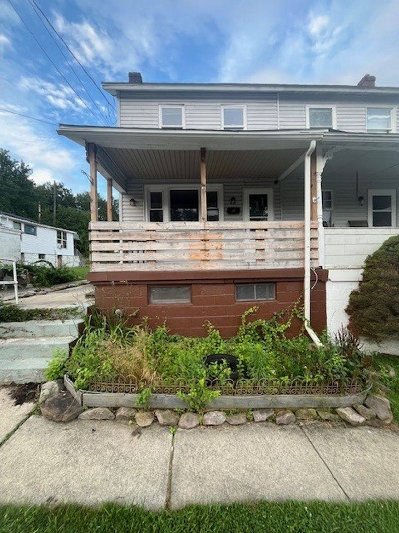 House for rent at 16 Andrewsville St, Lansford, PA 18232