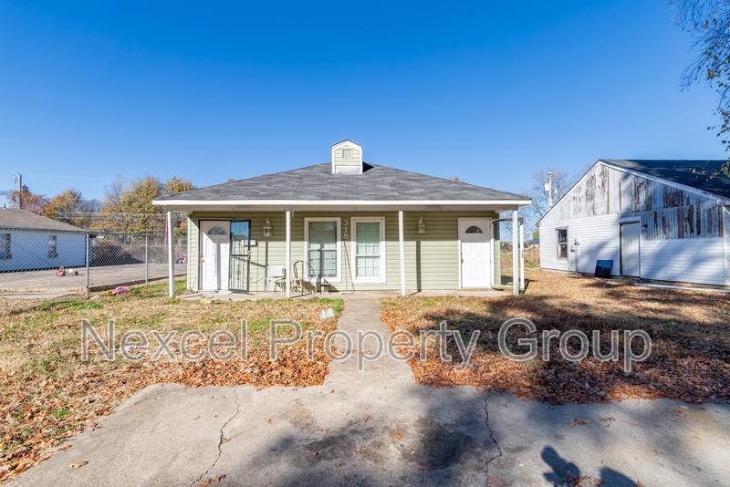 Apartment for rent at 318 Gannt St, Marion, AR 72364