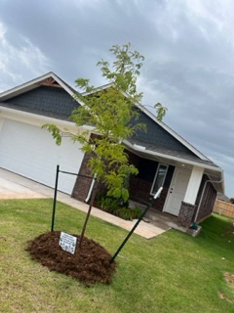 House for rent at 2948 NW 196th Place, Edmond, OK 73012
