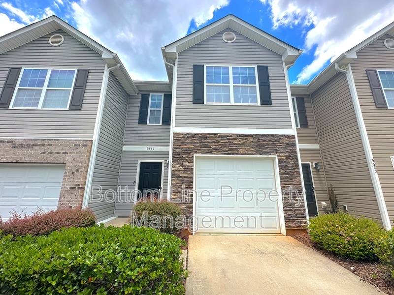 Townhouse for rent at 9341 Hamel St, Charlotte, NC 28215
