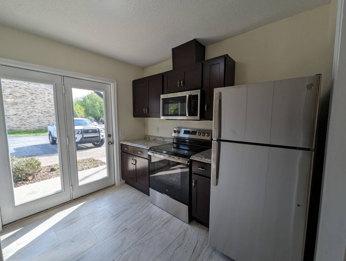 Apartment for rent at 2501 Case St #12, Batesville, AR 72501