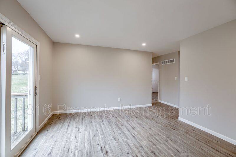 Apartment for rent at 1109 E Sea Ave, Independence, MO 64050
