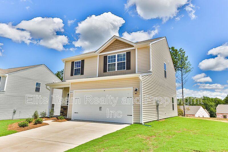 House for rent at 6132 Ahoskie Dr, Charlotte, NC 28215
