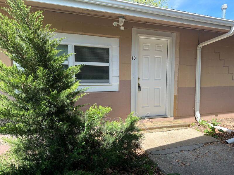Apartment for rent at 825 S Cherokee, Girard, KS 66743