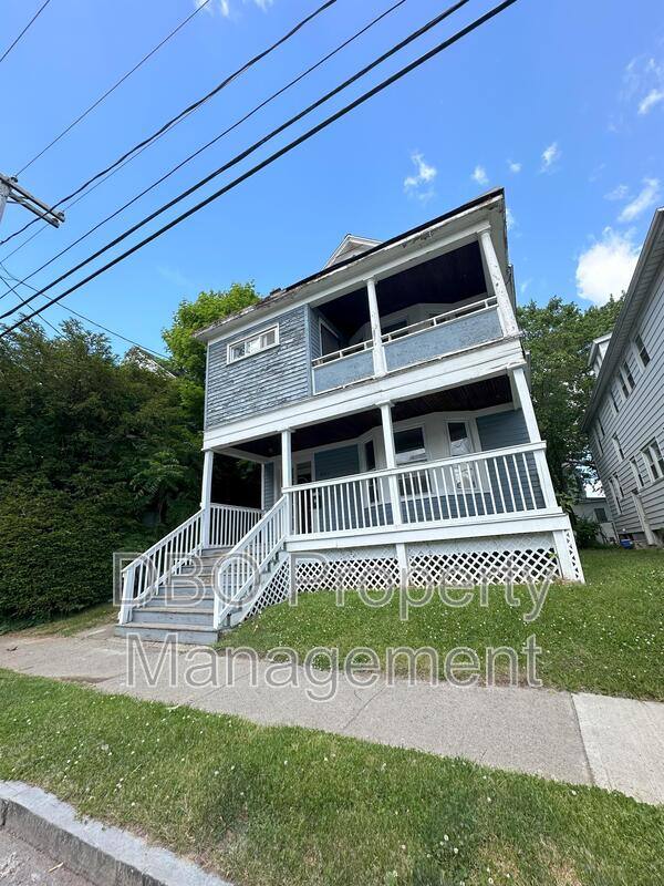 Apartment for rent at 441 Ontario St #1, Albany, NY 12208