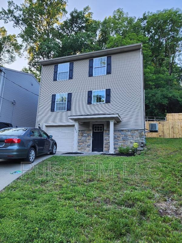 House for rent at 1212 E Henry Clay Ave, Covington, KY 41011