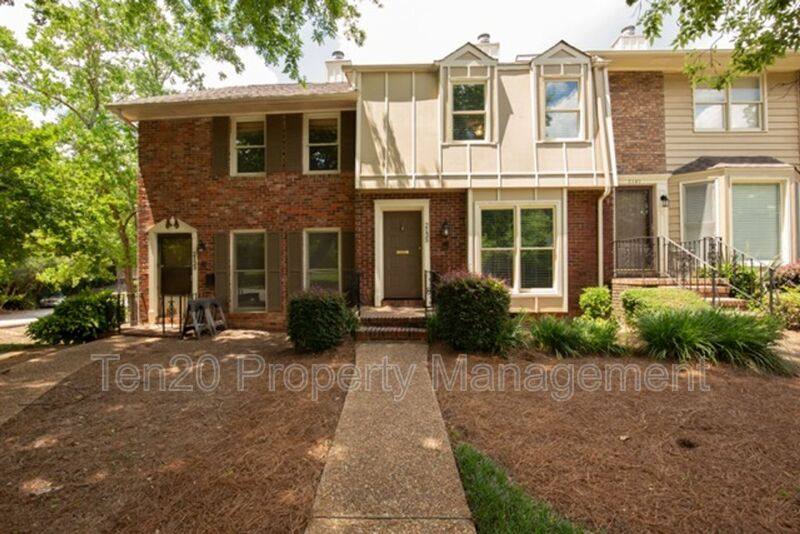 Townhouse for rent at 2135 13th St #2, Columbus, GA 31906