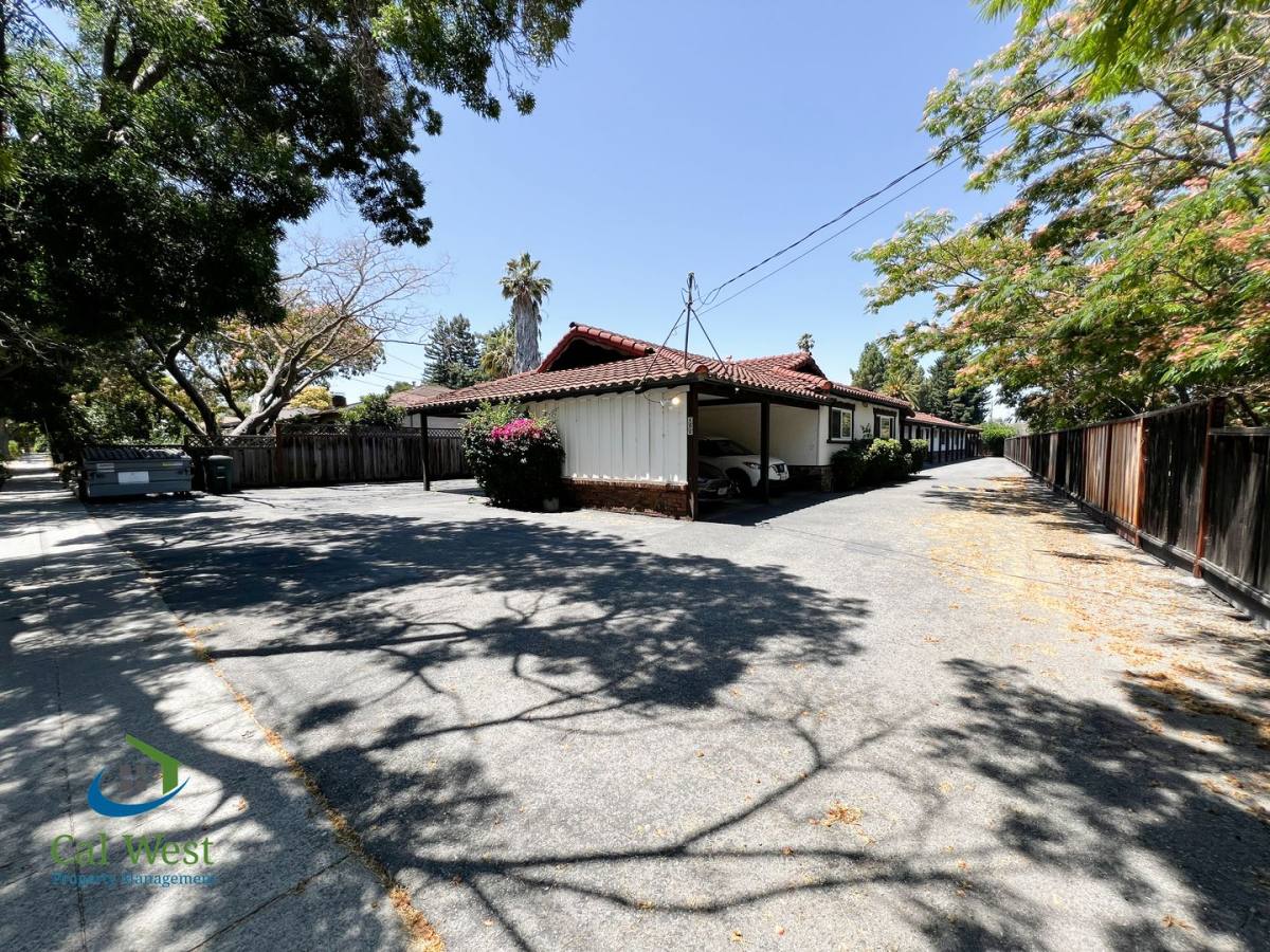 Apartment for rent at 400 Tyrella Ave, Mountain View, CA 94043