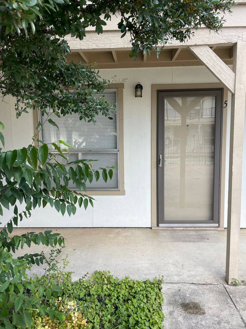 Apartment for rent at 601 S Ridge, Lampasas, TX 76550