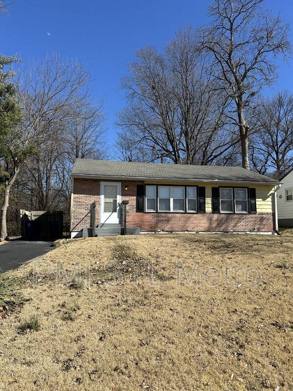 House for rent at 4026 Belfore Dr, Saint Louis, MO 63121