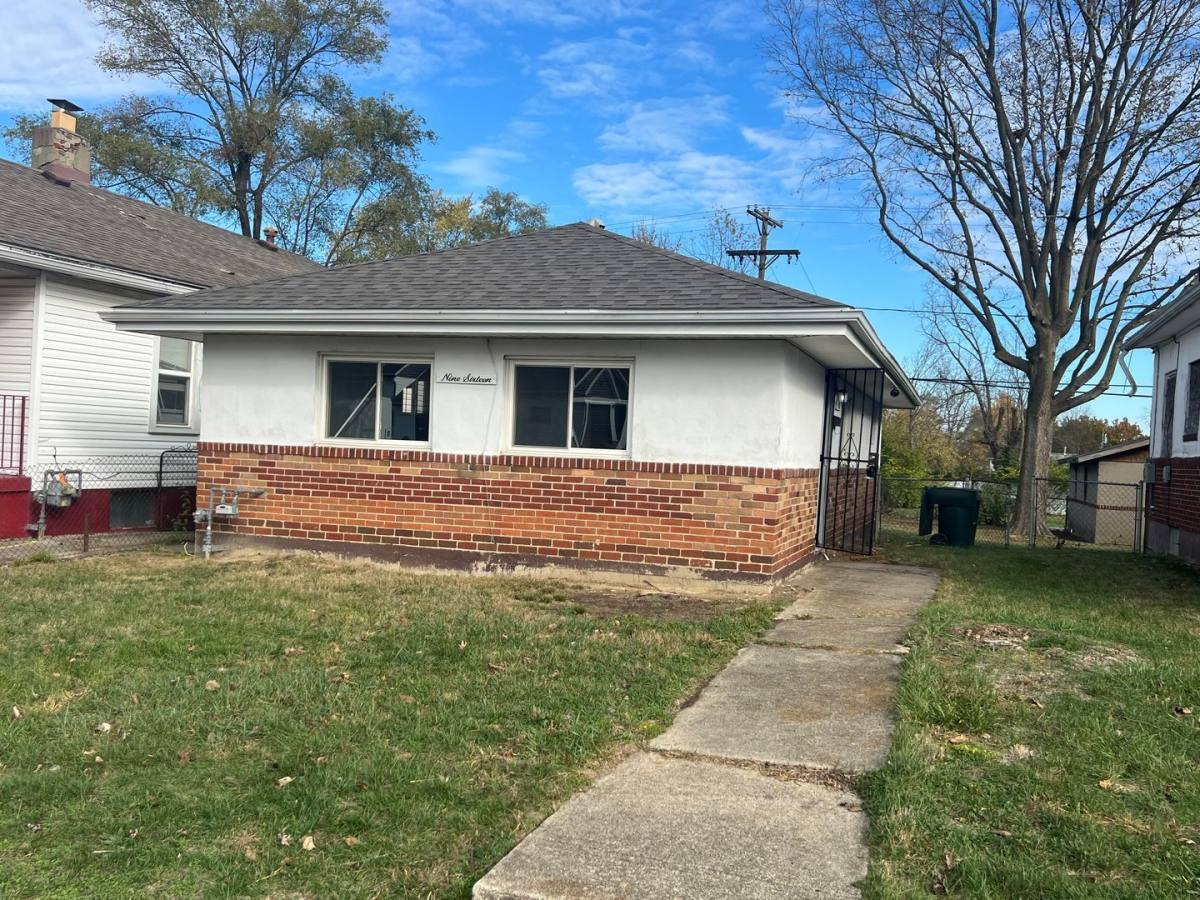 House for rent at 916 Randolph St, Dayton, OH 45417