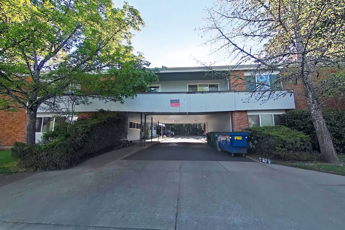 Apartment for rent at 815 NW 26th, Corvallis, OR 97330