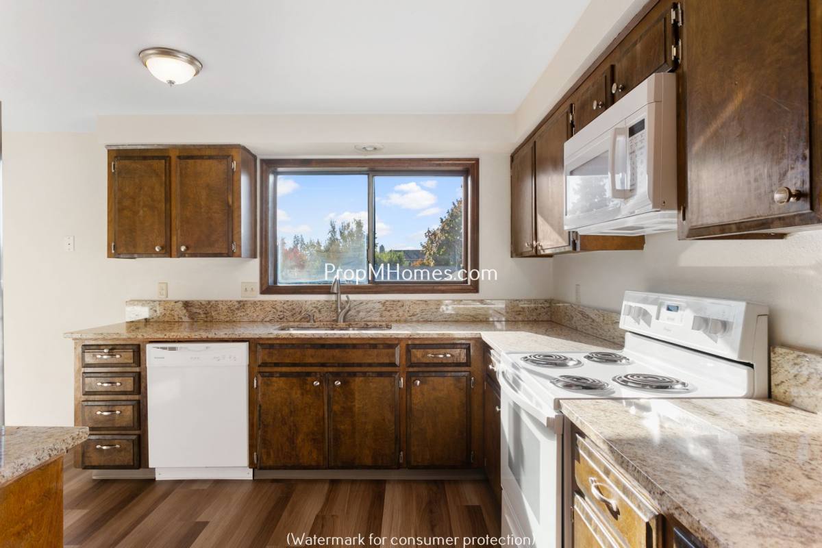 House for rent at 1358 SE 29th Court, Hillsboro, OR 97123
