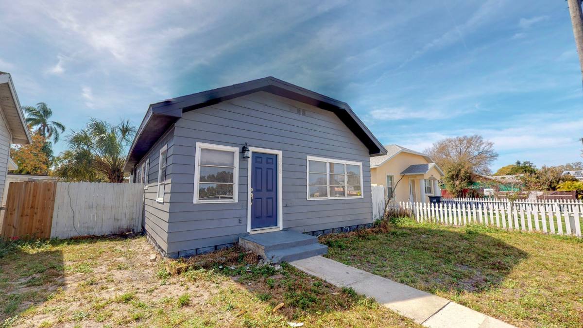 House for rent at 3628 54th Ave N, Saint Petersburg, FL 33714
