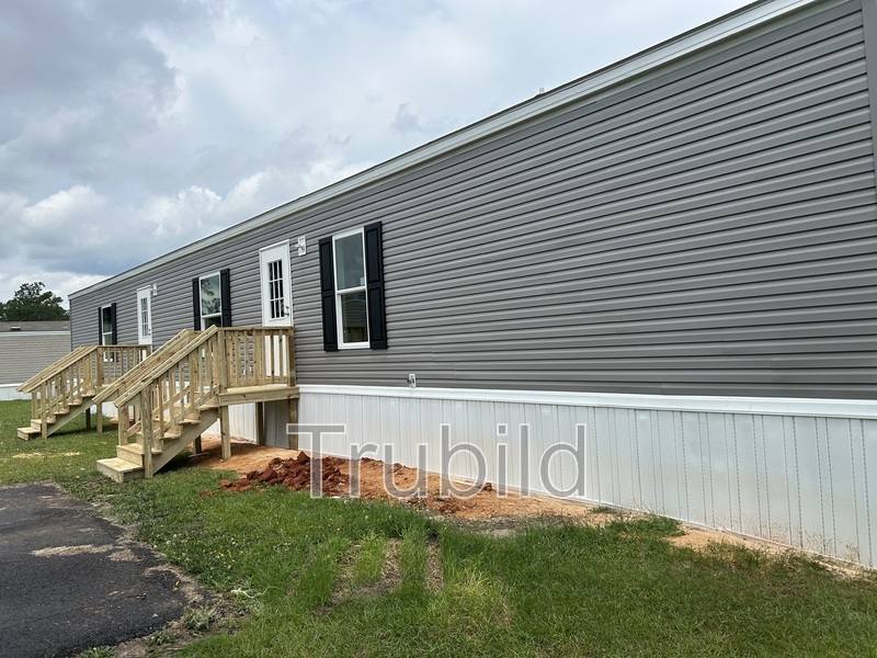 House for rent at 319B Picardy Dr, Sumter, SC 29150