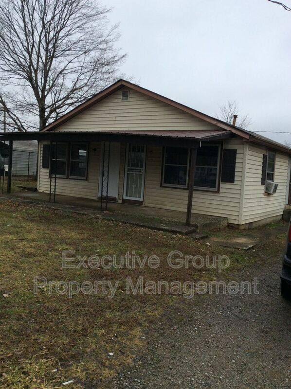 Apartment for rent at 359 Smith Ave #2, Radcliff, KY 40160