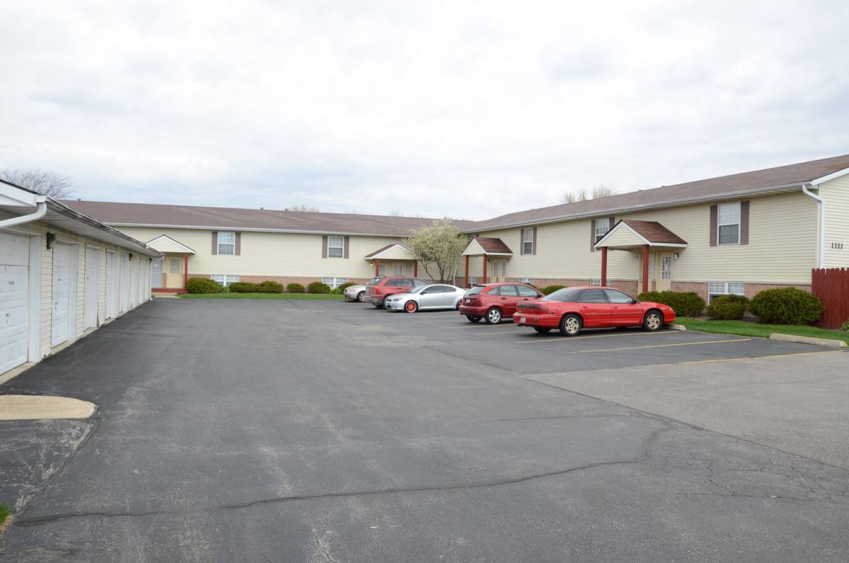 Apartment for rent at 1111 Spiros Court, Dekalb, IL 60115