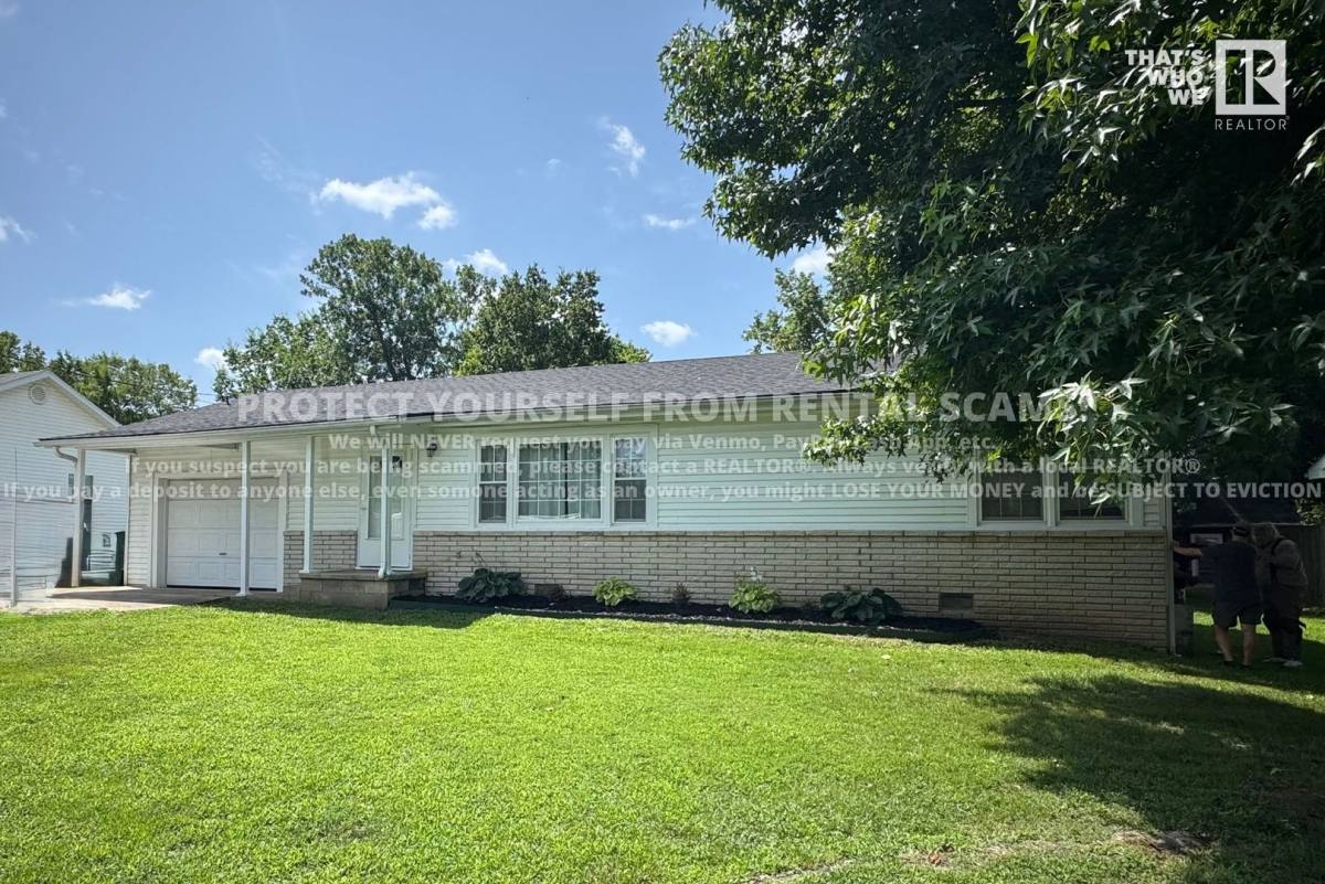 House for rent at 1 Montgomery St, Fayetteville, AR 72701