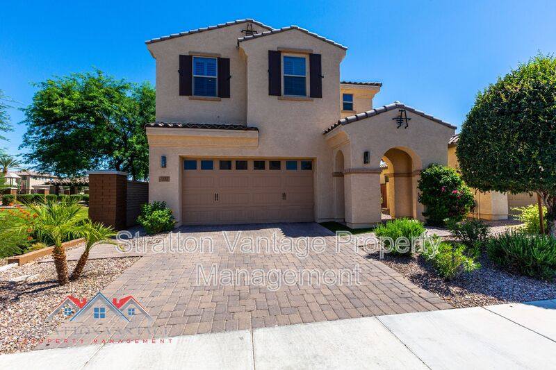 House for rent at 2833 E Ebony Dr, Chandler, AZ 85286